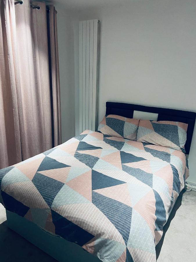 Large Double Room Overlooking The Thames Londýn Exteriér fotografie